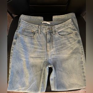 Elizabeth and James high rise stovepipe/boyfriend jeans